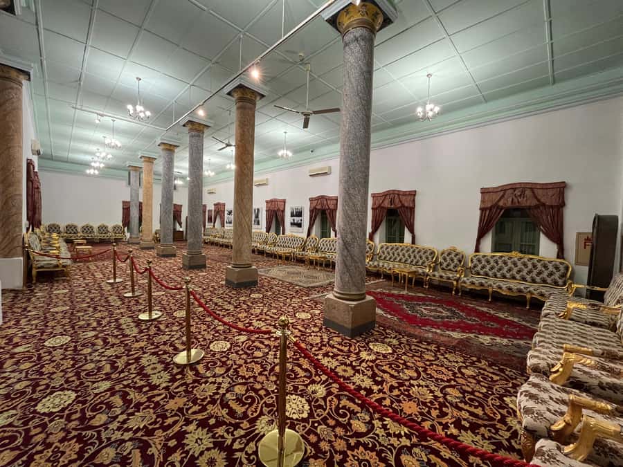 Al Masmak Fortress, Murabba Palace, and Souq Al Zal Tour - Souq Al Zal: Traditional Goods You Can Actually Understand