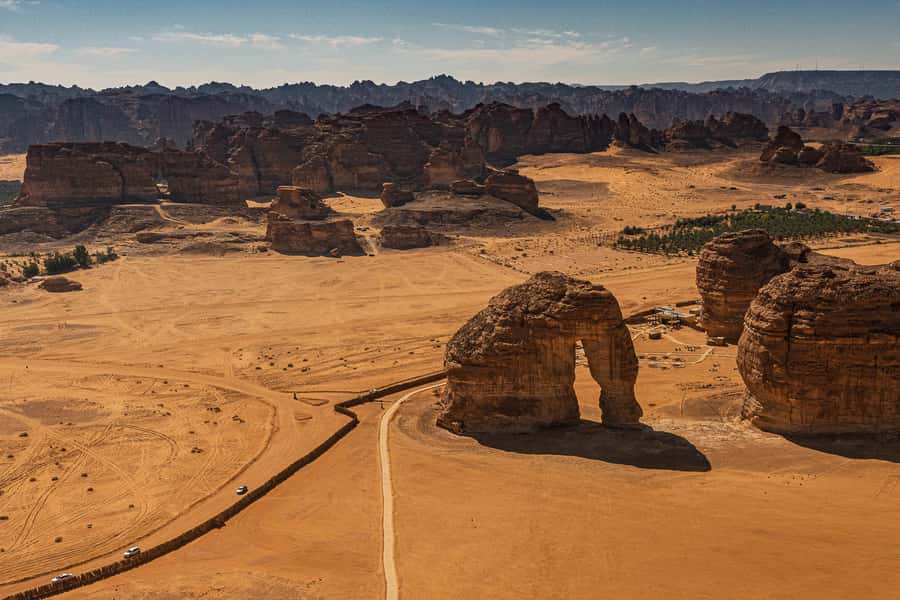 AlUla: Hegra, Dadan and Ikmah Highlights Tour - Elephant Rock: the easy win photo stop