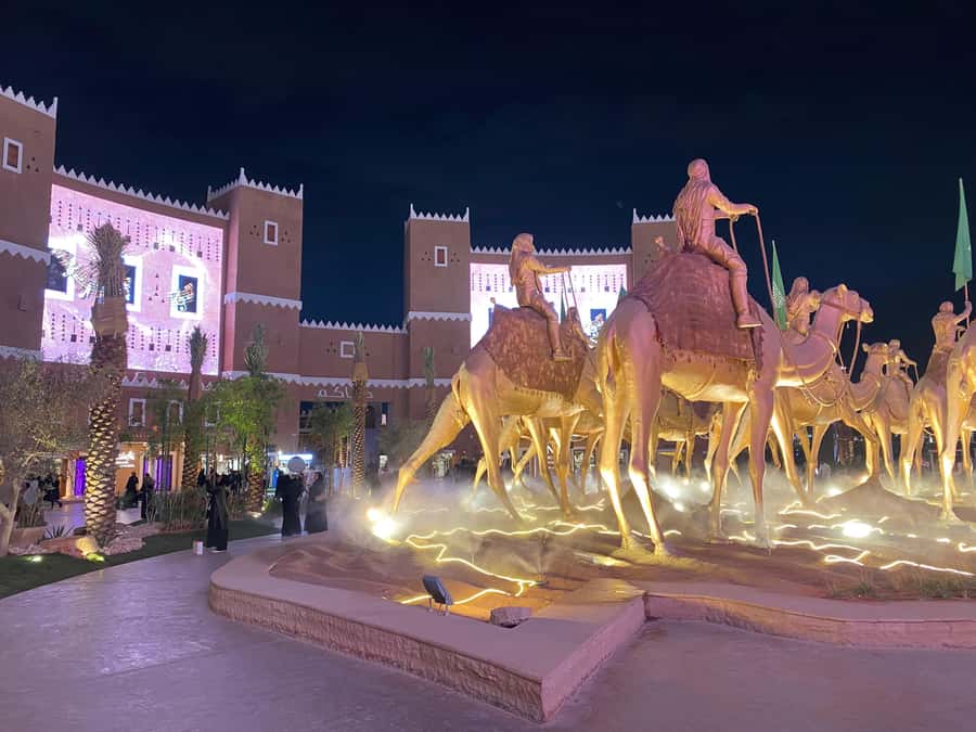 Boulevard World, Boulevard Riyadh Private Tour+Saudi Meal - Why Boulevard World feels like a world tour in one evening