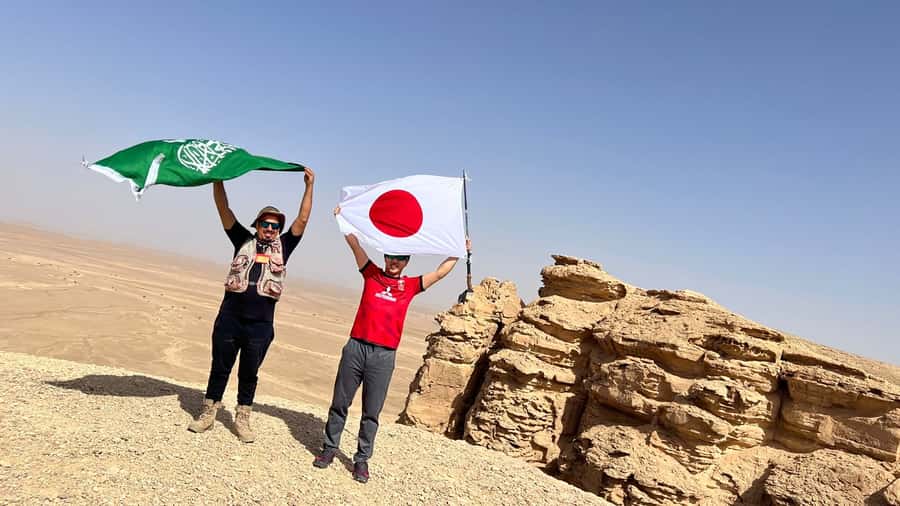 Edge of the World Top VIP Treatment with Lunch & Luxury SUV - Why Edge of the World (Jabal Fihrayn) feels like standing at the horizon’s edge