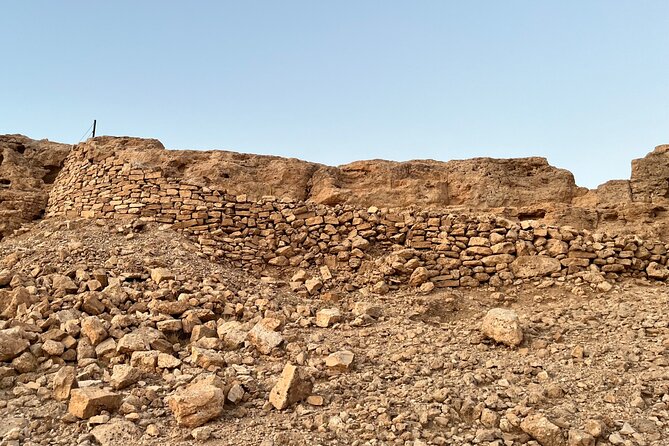 Edge of the World - Arriving at the Edge of the World: your guided hike and the Al-Manjoor Trail