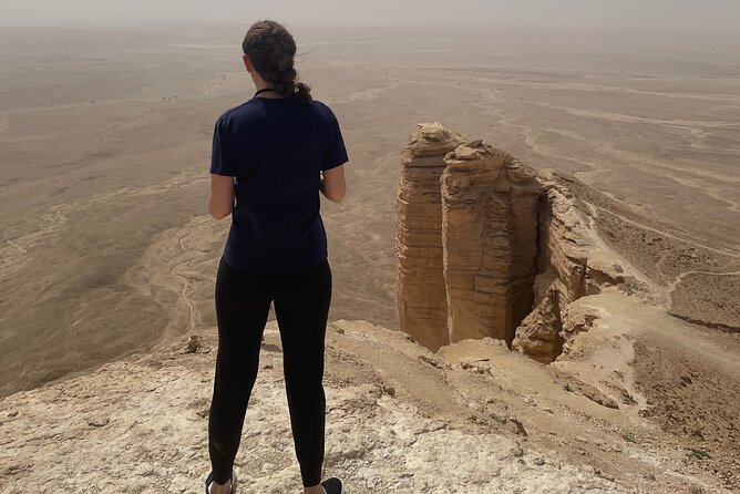 Explore Edge of The World in a Private Trip with Saudi Dinner - Price and value for a group of up to 6