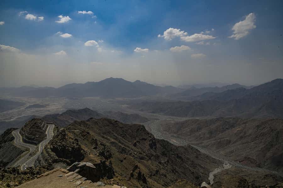 From Jeddah: Taif Exploration Tour with Lunch - Rose Farm and Perfume Factory: Turning a Plant Into a Product