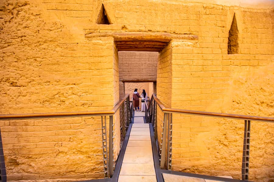 From Riyadh: Diriyah UNESCO Heritage Tour - From Riyadh to Ad-Diriyah: the Wadi Hanifah geography moment