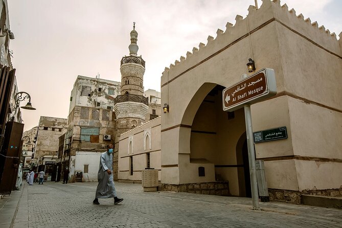 Guided Tour in Jeddah by local woman - Jeddah old town makes more sense with a woman guide