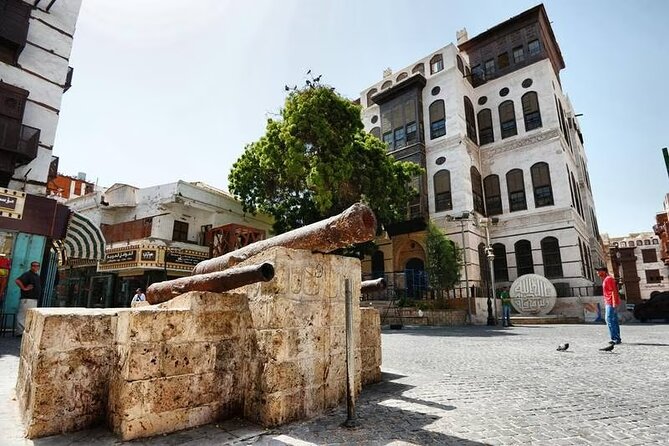 Guided Tour in Jeddah by local woman - Al-Balad, UNESCO status, and what to look for besides pretty walls