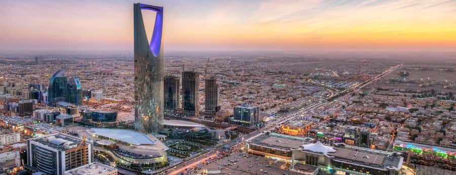 Half Day in Riyadh, Almasmak, National Museum, Kingdom Tower - How the guide and language shape what you get