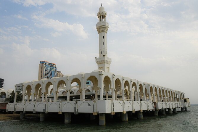 Half Day Jeddah Traditional City Tour - Gabel Street Old Gold Market and Ukash Mosque