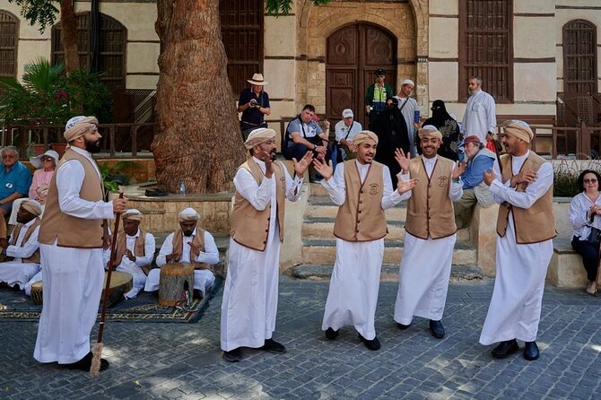 Historical & Heritage Tour in Jeddah Al Balad - Nassif House Museum: the 700-year-old flag mast moment