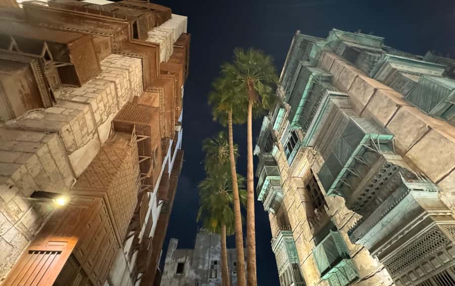 Jeddah: Al-Balad Old Town Historical City Guided Tour - Al Balad Streets: The Part Where Jeddah Feels Real