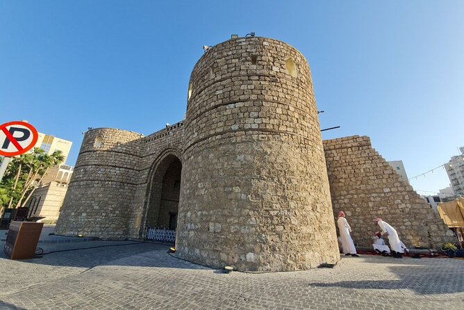 Jeddah discover old Jeddah Albalad - Nassif House Museum: houses, exhibits, dinner, and souvenir time