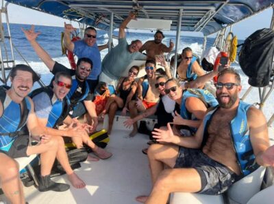 Guided Snorkeling Trip with Snacks and Drinks