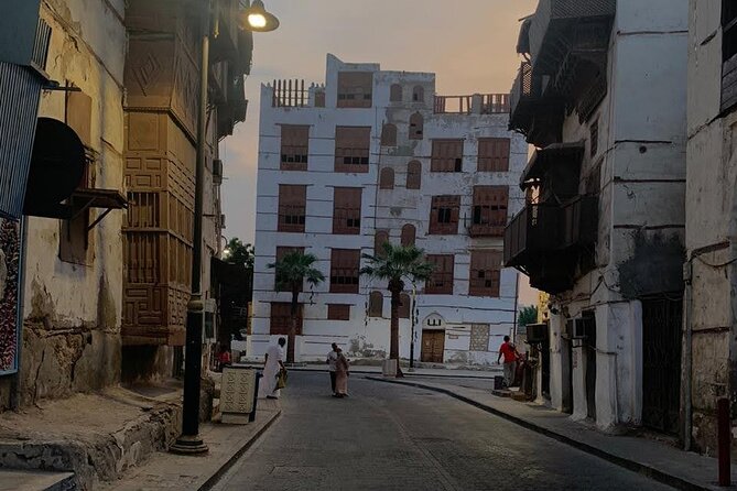 Jeddah historical Walking Tour AL-Bald - A Museum Ticket Plus Saudi Coffee in a Traditional Cafe