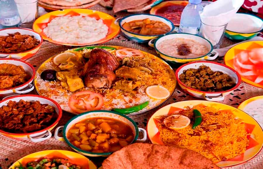 Jeddah: Jeddah Heritage Chronicles Tour with optional lunch - Al-Balad Self-Guided Walking: Your Own Pace Through the Old Market
