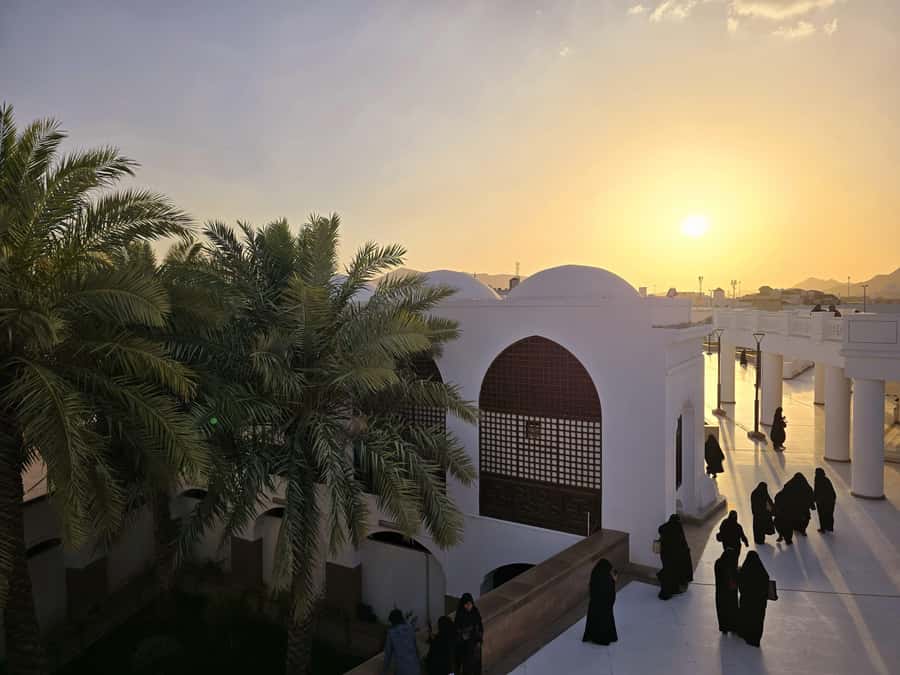 Madinah Culture & History Tour – Led by Local Guide - The ending at Gharas Well, and what to expect from the final photo stop