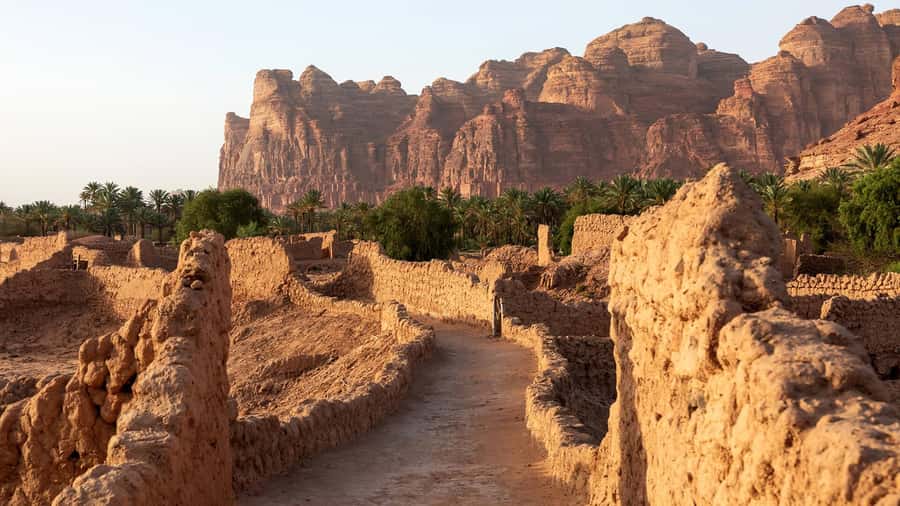 Oasis Adventure in Alula - Heart of the Oasis meeting point, and how to start smoothly