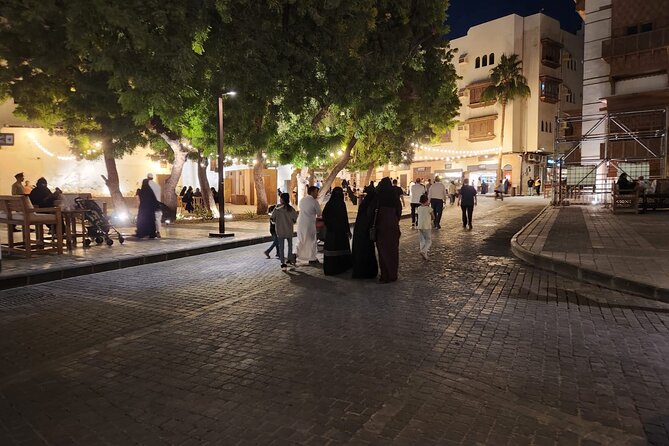 Private Tour in Historical Jeddah (ALBALAD) إكتشف جدة التاريخيه - Walking Al-Balad’s UNESCO streets at a human pace
