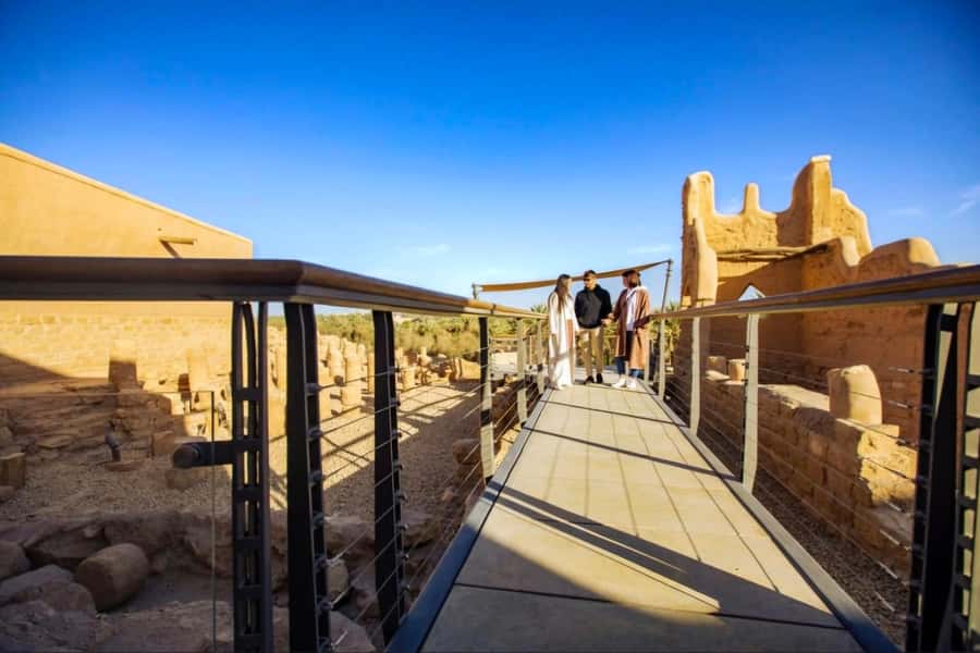 Riyadh : Diriyah Historic - Hanifa Valley scenery: the useful pause that keeps the tour from feeling rushed