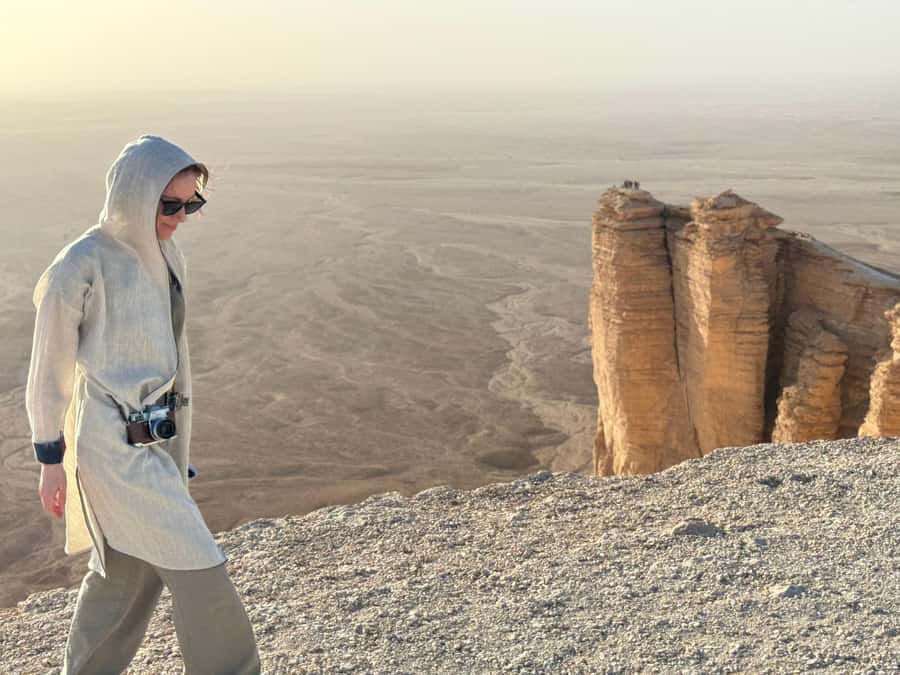 Riyadh: Edge Of The World, camels &Stargazing with 4x4 - Key highlights worth caring about