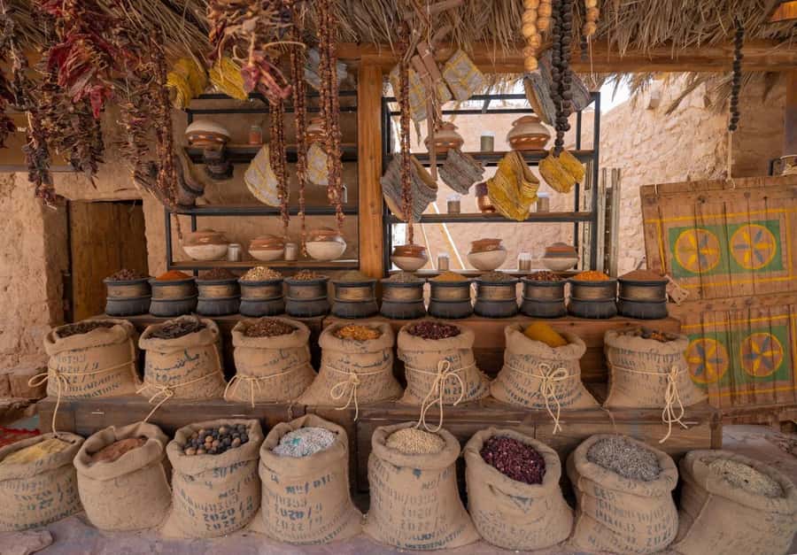 Tour AlUla's Old Town - Fort access and the 10th-century AlUla Castle viewpoint