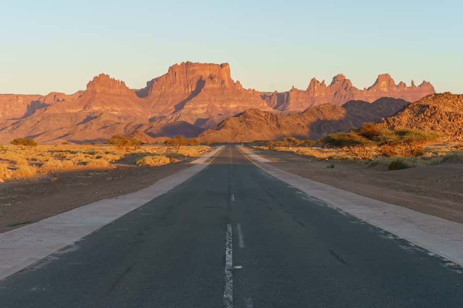 Wadi Al Disah Tour - The 6-hour rhythm from Tabuk, and why the timing matters